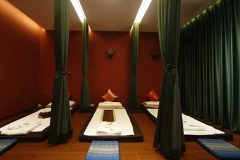 青岛市南区泰式按摩的被动瑜伽:当身体被折叠成诗